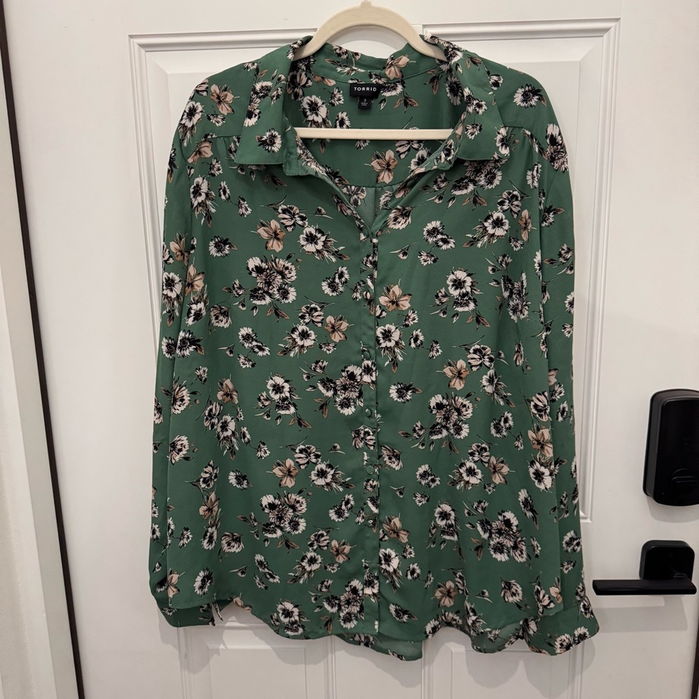 Torrid Green Floral Blouse
